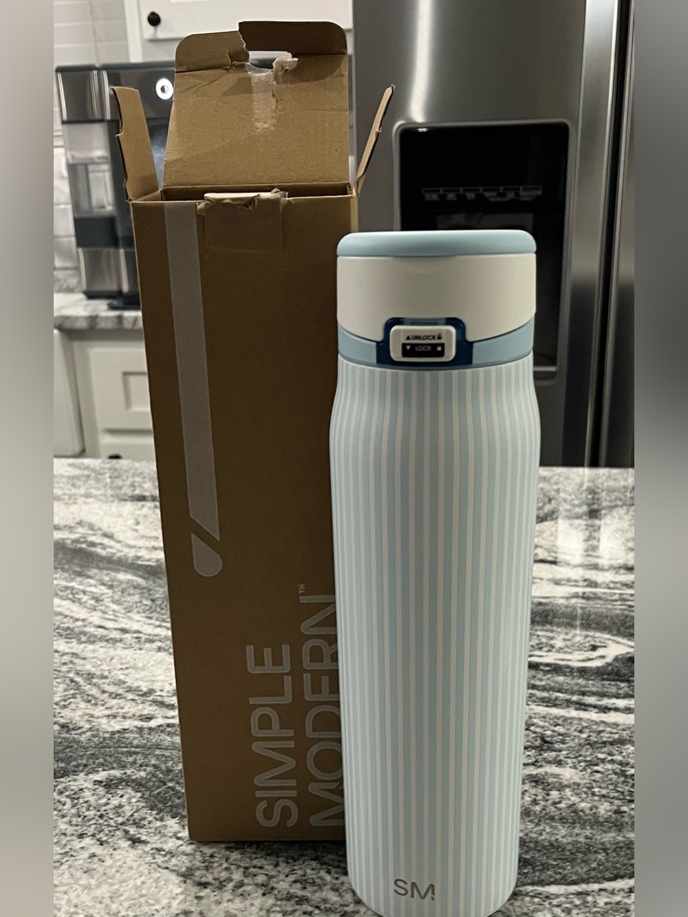 Simple Modern 30oz Mesa Loop Water Bottle